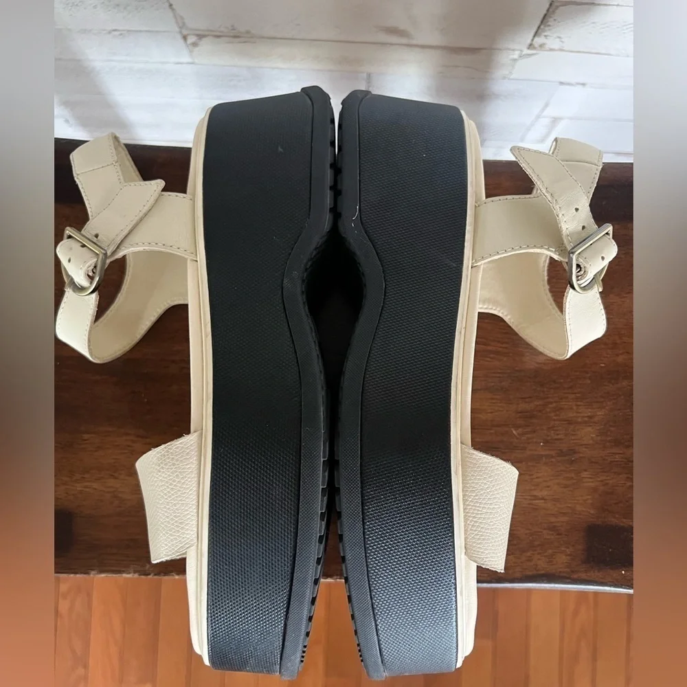Sorel DAYSPRING Slide Women's Platform Sandal size 8.5
